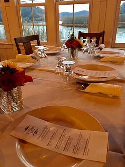 Interior - The Historic Requa Inn in Klamath, CA American Restaurants