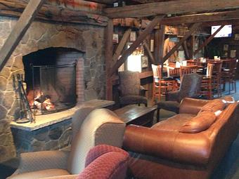 Interior - The Homestead in Merrimack, NH American Restaurants