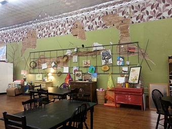 Interior - The How-To Palace in Altus, OK Education