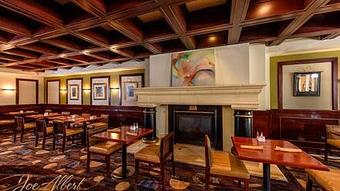 Interior - The Lounge at Thorpes Market Grill in Canton, OH American Restaurants