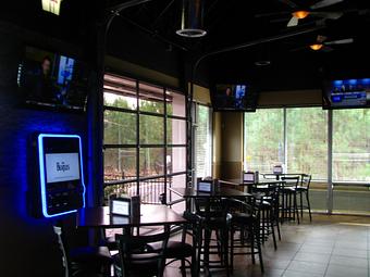 Interior - The Owners Box in Seven Hills - Dallas, GA American Restaurants