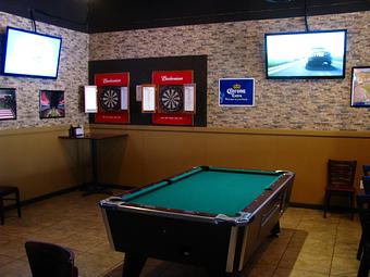 Interior - The Owners Box in Seven Hills - Dallas, GA American Restaurants