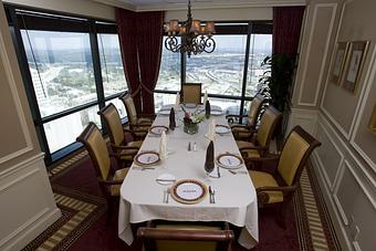 Interior: Hollingsworth Room "The Holly" - The Tampa Club in Tampa, FL Restaurants/Food & Dining