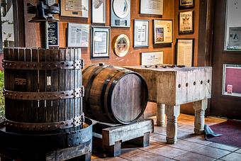 Interior - The Vineyard Restaurant & Bar in Madera, CA American Restaurants