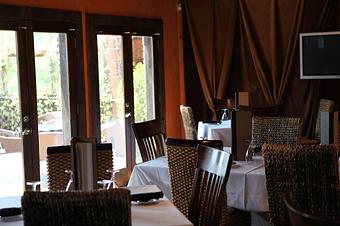 Interior - The Warren City Club in Atlanta, GA American Restaurants