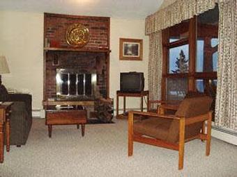 Interior - Thomsonite Beach Inn in Grand Marais, MN Travel & Tourism