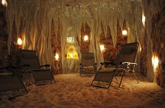 Interior - Timeless Spa and Salt Cave in Napervilla - Naperville, IL Condiments