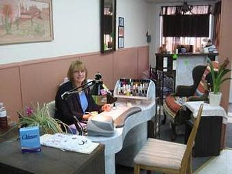 Interior - Tips Toes & Do's Salon in Blasdell, NY Nail Salons