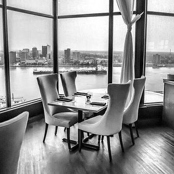 Interior - Top Of The Pontch in Detroit, MI American Restaurants