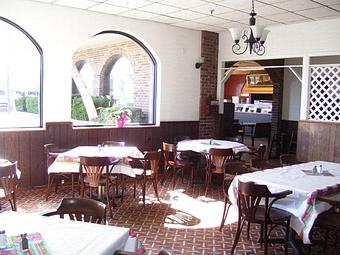 Interior - Umberto's Pizzeria in Fair Haven, NJ Italian Restaurants