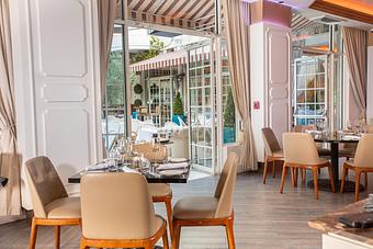 Interior - Villa Azur in 309 23rd Street - Miami Beach, FL French Restaurants