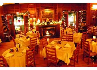 Interior - Villa Paul Restaurant in Hampton Bays, NY Italian Restaurants