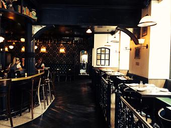 Interior - White Oak Tavern in Greenwich Village - New York, NY American Restaurants