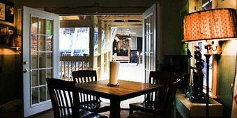 Interior - Woodyard Bar-B-Que in Kansas City, KS Barbecue Restaurants