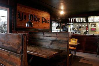 Interior - Ye Olde Pub in Troutdale, OR American Restaurants