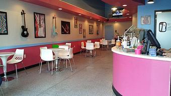 Interior - YoDaddio Frozen Yogurt in Davenport, FL Dessert Restaurants