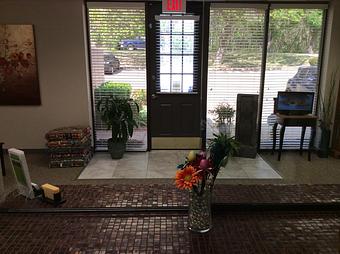 Interior - Zen Aesthetics and Wellness in Sycamore Square - Edmond, OK Day Spas