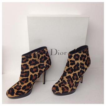 Product - Act II in La Mesa, CA Shopping & Shopping Services