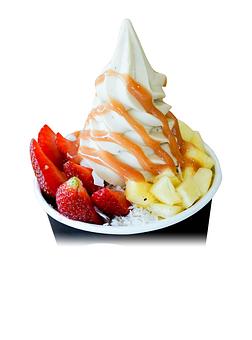 Product: Banana Banán topped with local guava jam, shaved coconut, pineapple, and strawberries - Banán - University Store in Honolulu, HI Vegan Restaurants