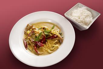 Product: Red Curry with Chicken, Level 4 - Asian Spicy. - Basil Cafe in Appleton, WI Asian Restaurants