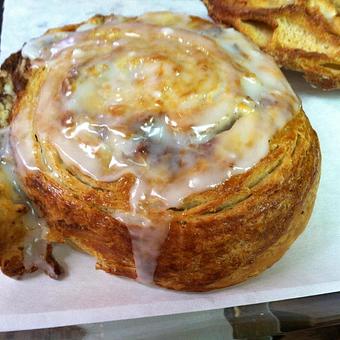 Product: cinnamon roll - Bella Leigh Bakery & Cafe in Montague, NJ Bakeries