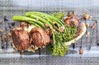 Product - Clubhouse at Reunion Resort in Orange, CA American Restaurants