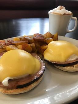 Product - Cozy Cottage in Berkley Park - Denver, CO American Restaurants