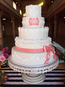 Product - Creative Cakes in Tupelo, MS Bakeries