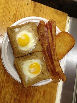 Product: Eggs in a Nest Platter - David's Deli in We're on the border of Lorton, Newington, and Springfield, Virginia. - Lorton, VA American Restaurants