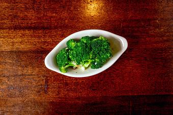 Product: Sautéed Broccoli - Di Pescara in Northbrook, IL Italian Restaurants
