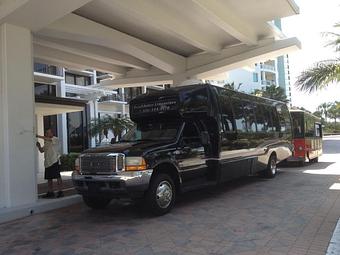 Product - Dreammaker Limousines in Bradenton, FL Limousines