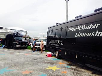 Product - Dreammaker Limousines in Bradenton, FL Limousines