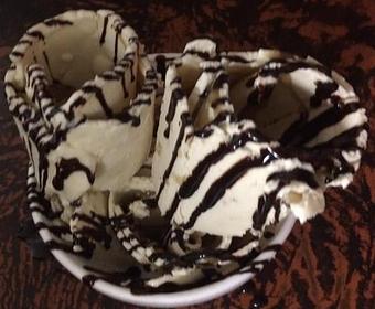 Product: Vanilla with Chocolate Sauce - Ephen Tacos SmokeHouse Junction in Ridgecrest, CA Barbecue Restaurants