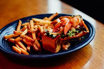 Product: You can't visit Bar Harbor, without eating a Geddy's Lobster Roll - one of the best in town!!! - Geddy's in Downtown Bar Harbor, just steps from the town pier. - Bar Harbor, ME American Restaurants