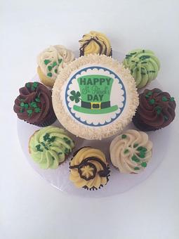 Product: 8 inch Burst with Transfer - Gigi's Cupcakes in Hilton Neighborhood - Maplewood, NJ Bakeries