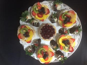 Product: Mixed Fruit Tarts & Chocolate Covered Strawberries on Special Now! - Gourmet Frog in Highwood, IL Bakeries