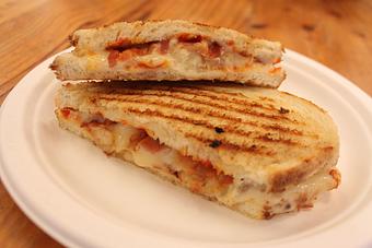 Product: Aloha yum! - Hilmar Cheese Visitor Center in Hilmar, CA Coffee, Espresso & Tea House Restaurants