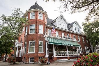 Product: KEYSTONE IN DOWNTOWN HOLLY, MI. - Historic Holly Hotel in Holly, MI American Restaurants