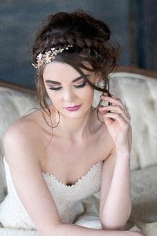Product: Bridal Hair and Makeup by Jaded Beauty. Photography by Kari Geha Photography. Venue: Moss Denver, Colorado wedding - Jaded Beauty in Denver, CO Beauty Salons