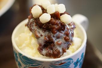 Product: Hawaiian Shaved Ice - Red Bean - Lobstah On A Roll in Back Bay; Newbury Street - Boston, MA American Restaurants