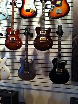 Product - Make'n Music in Chicago, IL Shopping & Shopping Services