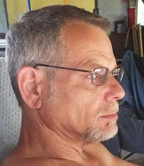 Product: Number 4 attachment on top blended down to a 1&1/2 attachment on sides and back. - Meadow Street Styles in Hadley, MA Restaurants/Food & Dining