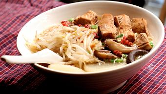 Product: Chicken noodle soup - Noodies Thai Kitchen in New York, NY Thai Restaurants