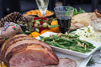 Product: Christmas Meal Kit To Go 2020 - Salty's at Redondo Beach in Redondo Beach - Des Moines, WA American Restaurants