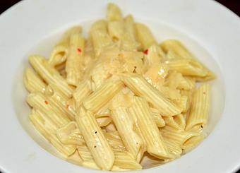 Product: pasta with alfredo - Sammy's Sports Grill in Spring, TX American Restaurants
