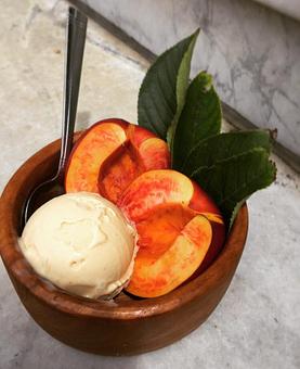 Product: Fresh juicy & ripe nectarine ice cream - San Francisco's Hometown Creamery in Inner Sunset - San Francisco, CA Dessert Restaurants