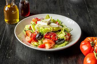 Product: Greek Salad - Saranello's in Wheeling, IL Italian Restaurants