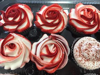 Product: Some beautiful roses - Saweet Cupcakes in San Antonio, TX Dessert Restaurants