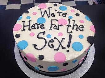 Product: Gender Reveal Cake. Is it Pink or Blue inside - Saweet Cupcakes in San Antonio, TX Dessert Restaurants