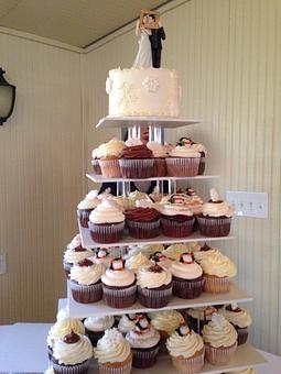 Product: Saweet Cupcakes 1st wedding of 2014 - Saweet Cupcakes in San Antonio, TX Dessert Restaurants